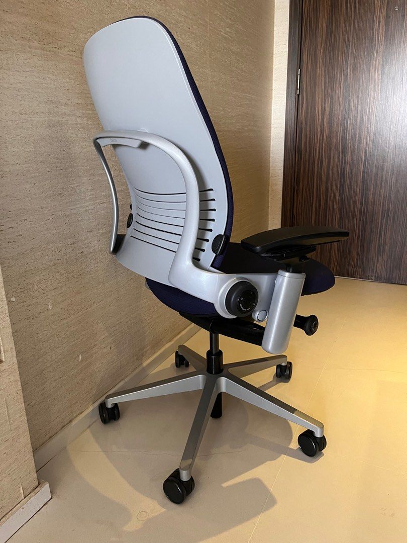 Steelcase leap hotsell ergonomic