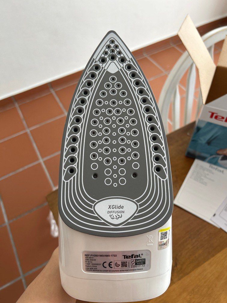 Tefal Express Steam Iron FV2831M0, TV & Home Appliances, Irons ...