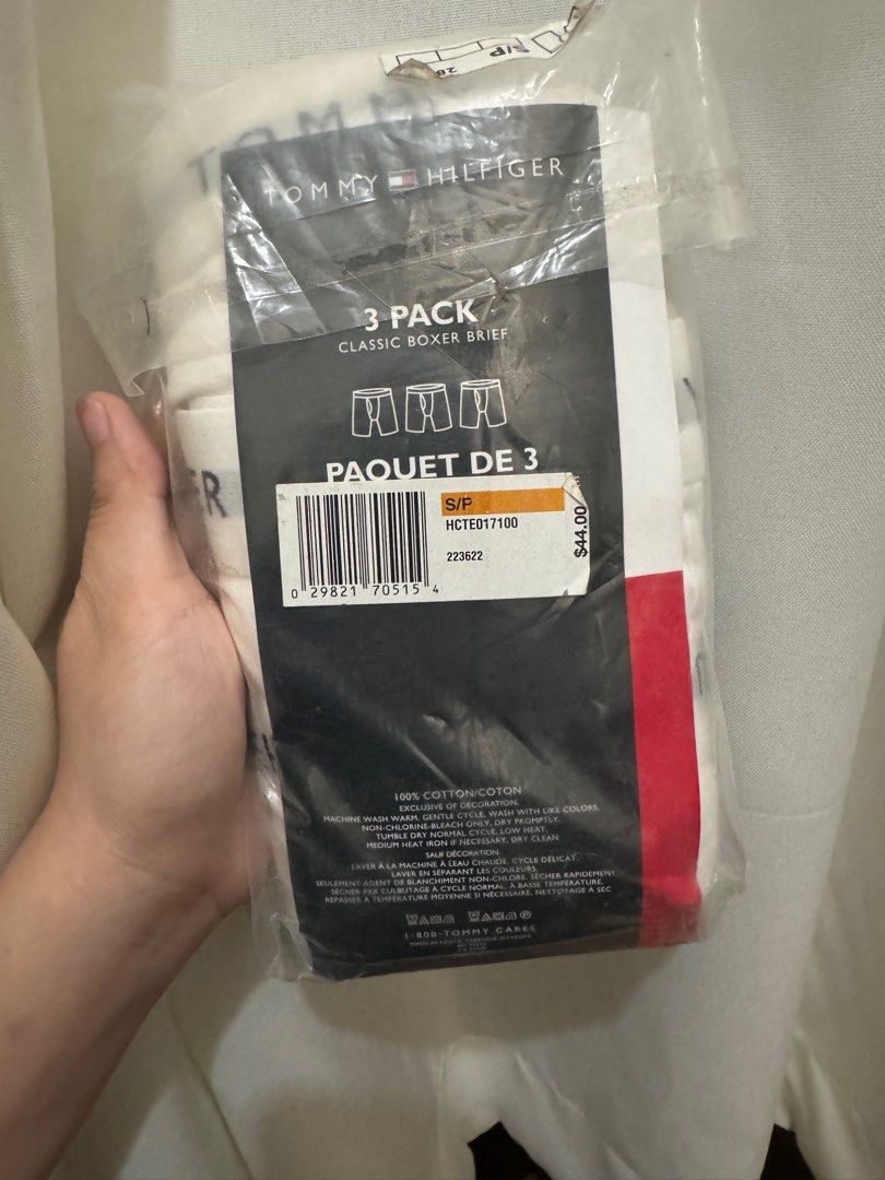 Tommy Hilfiger Boxers (Category: Sleep and Loungewear) located in Paranaque City. Submitted by mandlshoppingacct (Listing ID 1290316876, Image 2). Description: Brand New Size Small 3 pack.