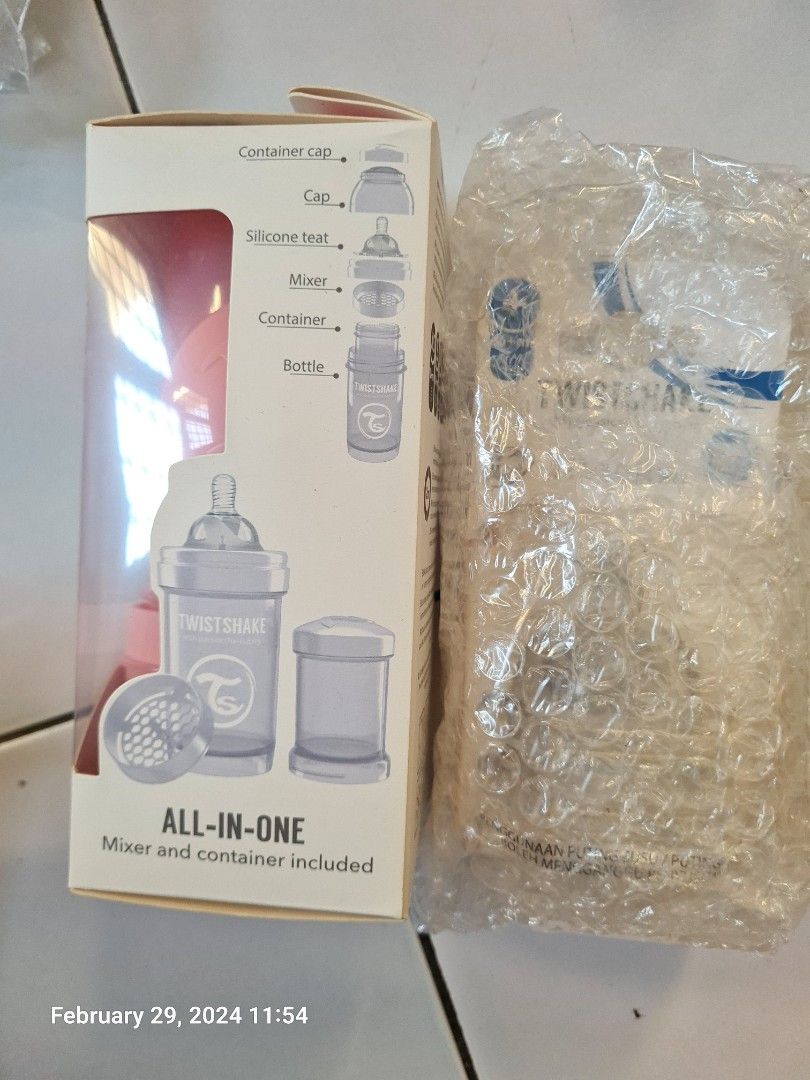 TWISTSHAKE Bottle with nipple