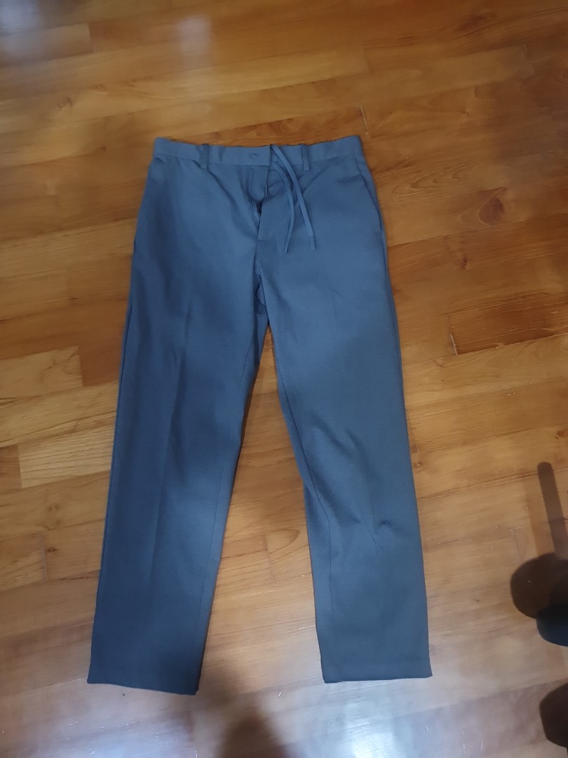Uniqlo ultra stretch dry-ex jogger pants dark grey, Men's Fashion, Bottoms,  Trousers on Carousell