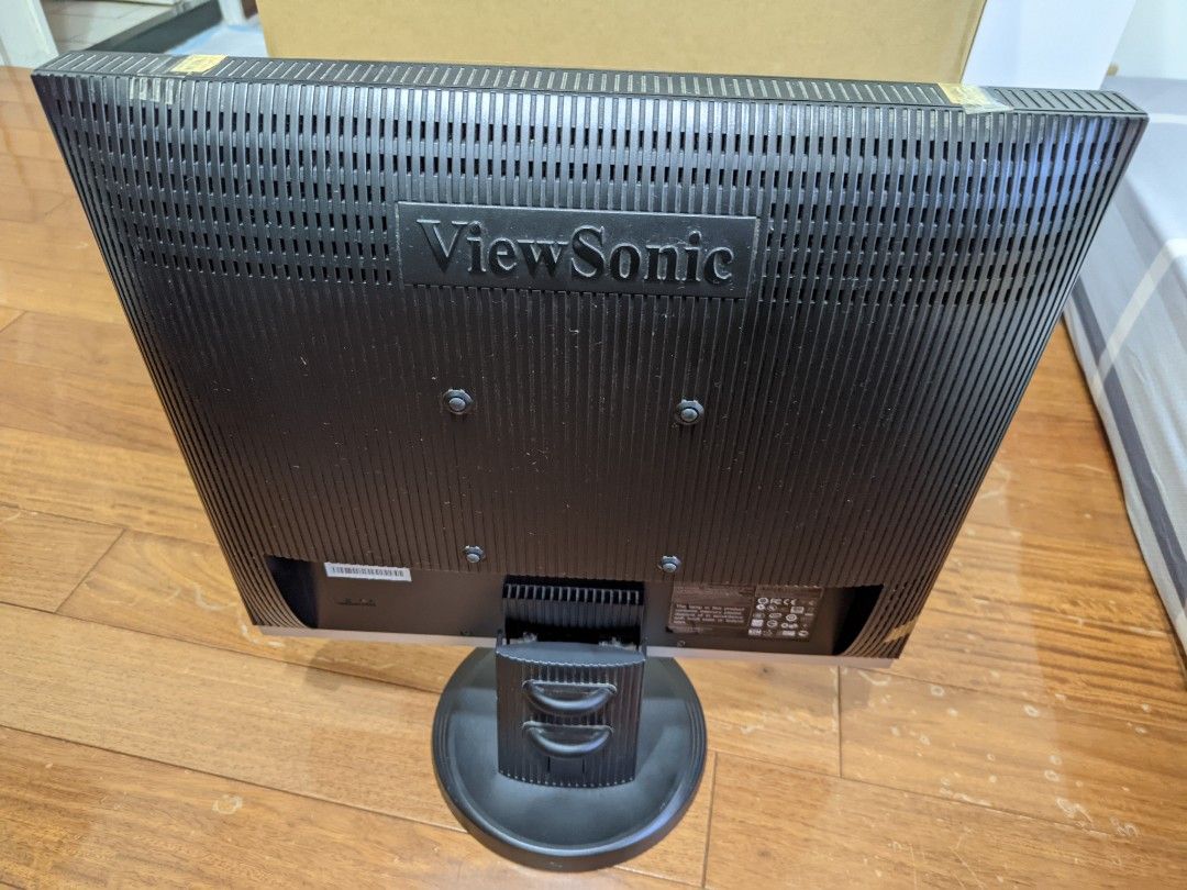 ViewSonic VA916桌上型螢幕, 電腦及科技產品, 桌上電腦或筆記型電腦在旋轉拍賣