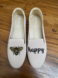 VIVAIA Round-Toe Embroidered Loafers
