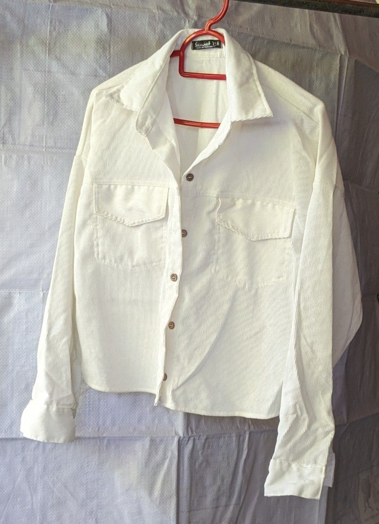 White long sleeve jacket like blouse