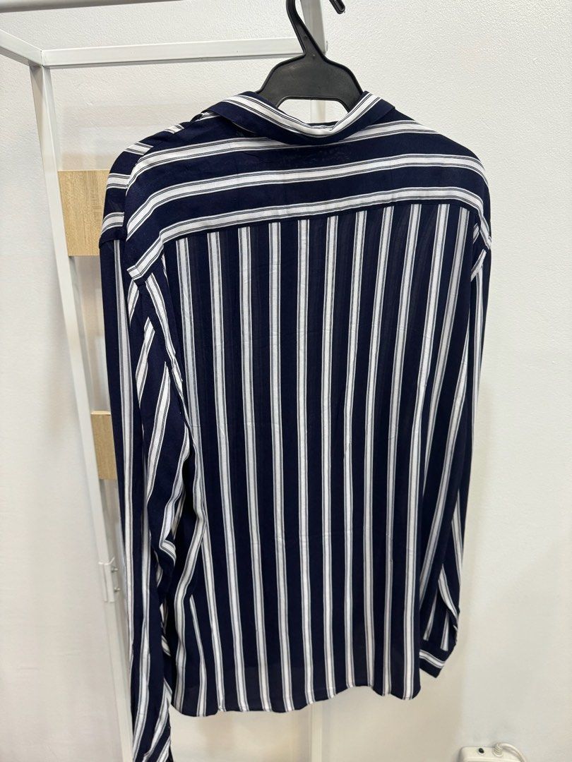 Zara Navy Blue Stripes Longsleeve (Category: Formal Shirts) located in San Juan City. Submitted by danielnavvvvarro (Listing ID 1290368945, Image 2). Description: ‼️ READ ME ‼️ - Dimes: L 30 x W 21 - Large on tag - Shipping shouldered by the buyer - MOP: Gcash/BPI - 2 days reservation MAX. - STRICTLY NO RETURNS, REFUNDS, CANCELLATIONS 📌COMING FROM BINONDO MANILA 📌SHIPPING SHOULDERED BY BUYER 📌CAN DO GRAB/LALAMOVE/ OTHER COURIERS 📌JT&T/ OTHERS