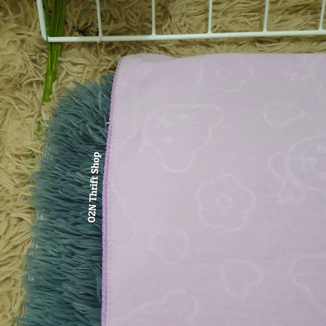 167E Baby Purple Bath Towel (Category: Bathtub & Bath Accessories) located in Pasig City. Submitted by classystallph (Listing ID 1284055454, Image 3). Description: Price: Php40 167E Baby Purple Bath Towel Best fit: Freesize Condition: Preloved Details: Very good used condition. Length: 56" | Width: 29.5" Reminder: 1.Actual color may vary due to lighting. 2.Kindly manage your expectation as our products are preloved items. 3. Flatlay measurement S
