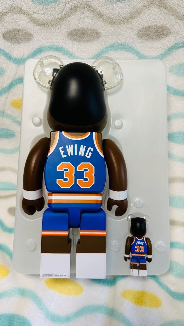 爛盒全新拆盒未擺過100% + 400% NBA Patrick Ewing 伊榮New York