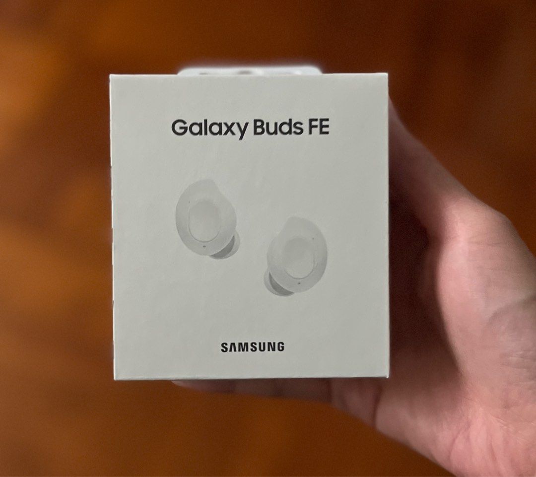 新品未開封 Galaxy Buda3 Galaxy Buds3 Pro シルバー SM-R630NZAAXJP【国内版】|中古