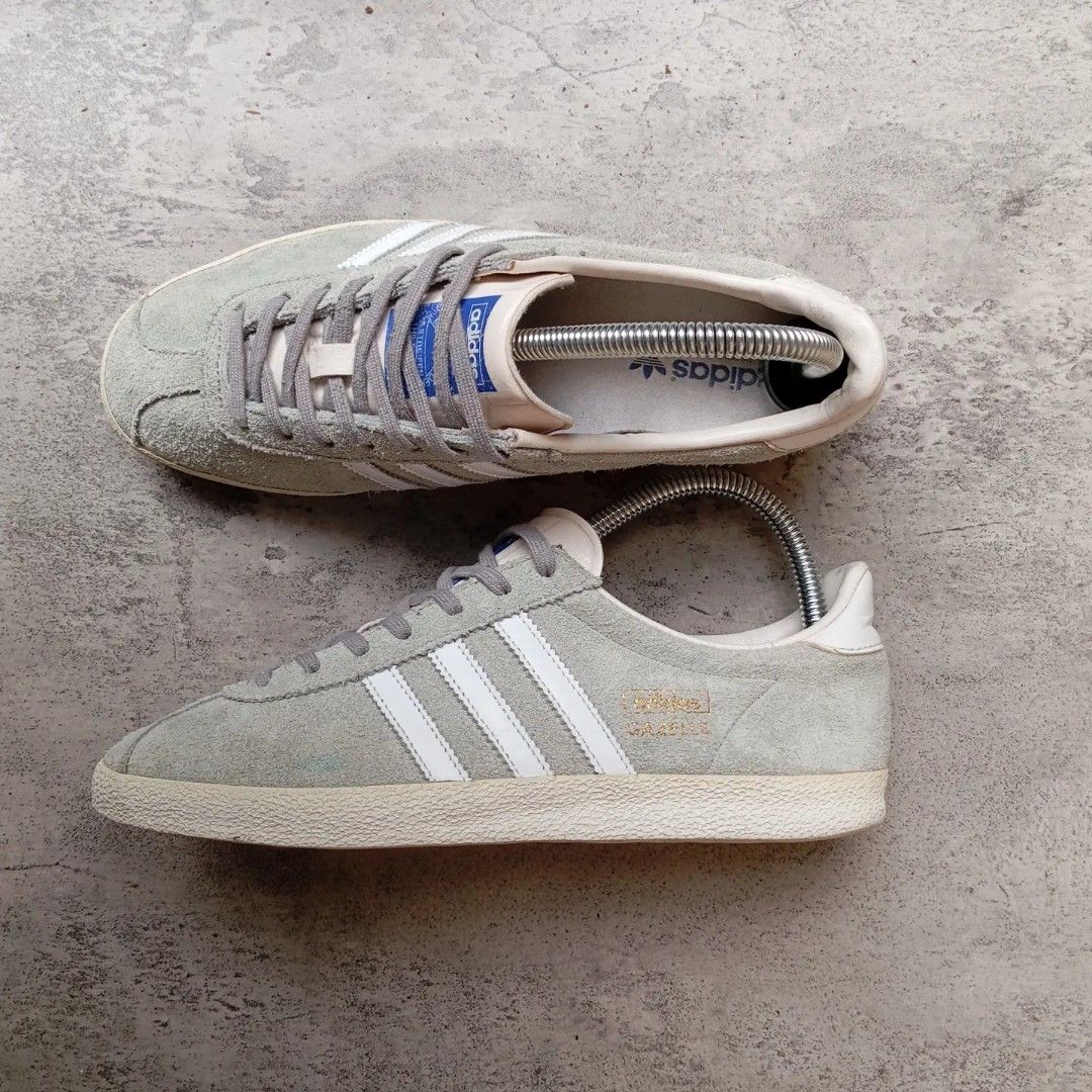 Light grey top gazelle og