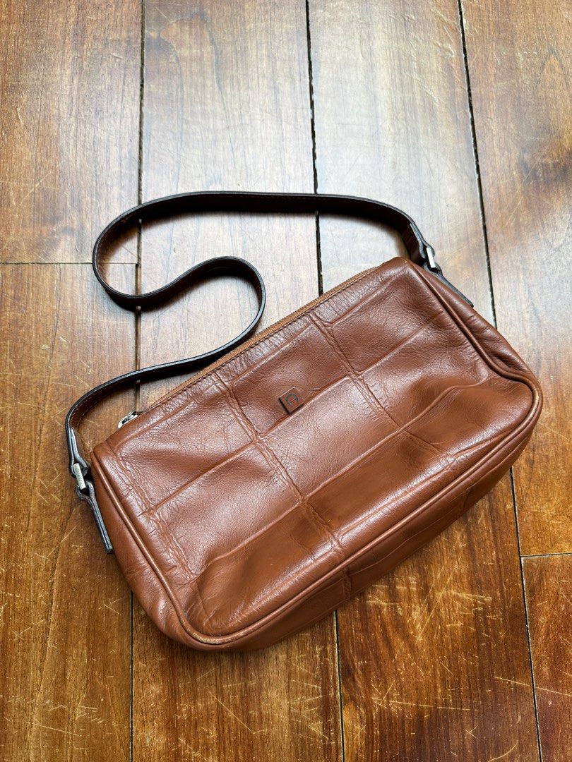 Aigner messenger bag sale