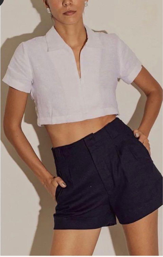 Araw Volley Top White (Category: Others Tops) located in Manila. Submitted by declutteringacct (Listing ID 1284051431, Image 1). Description: .
