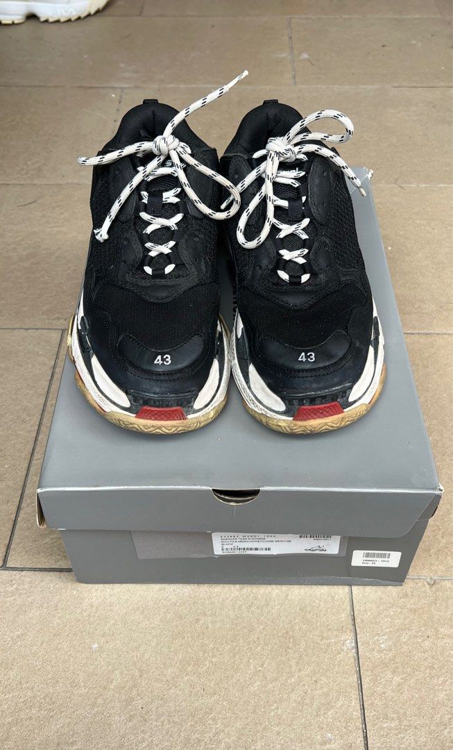 Triple s cheap original vs fake