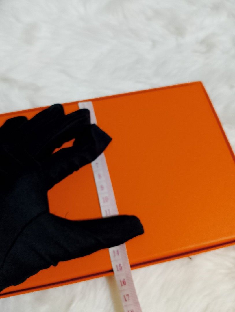 Authentic Hermes Box 28*15*1.5cm (Category: Luxury Accessories) located in Pasig City. Submitted by castlescollections (Listing ID 1284118423, Image 3). Description: Guaranteed Authentic Hermes Box 15*28*1.5cm with ribbon.