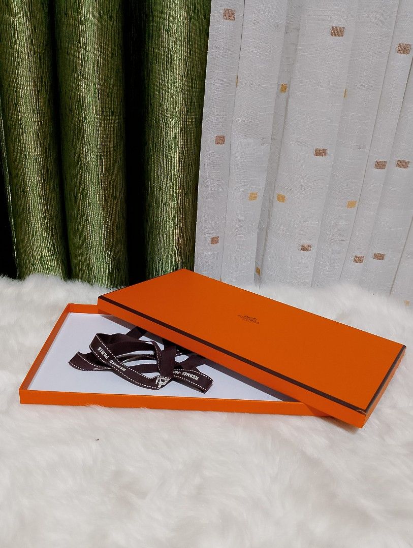 Authentic Hermes Box 28*15*1.5cm (Category: Luxury Accessories) located in Pasig City. Submitted by castlescollections (Listing ID 1284118423, Image 2). Description: Guaranteed Authentic Hermes Box 15*28*1.5cm with ribbon.