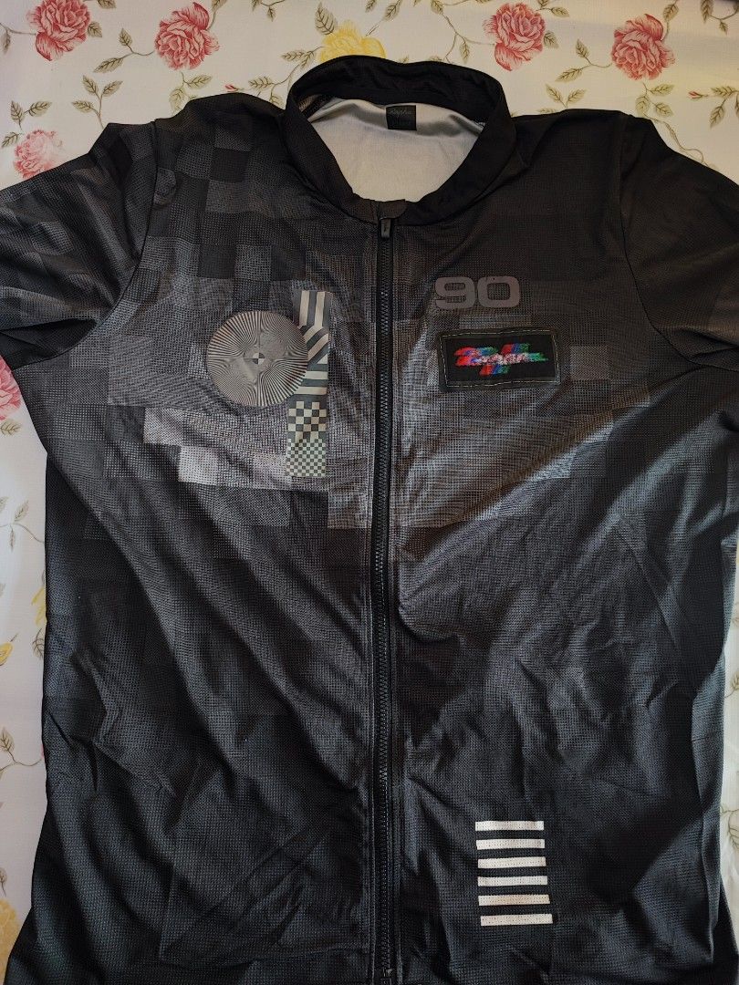 Authentic Rapha men s futuro training jersey