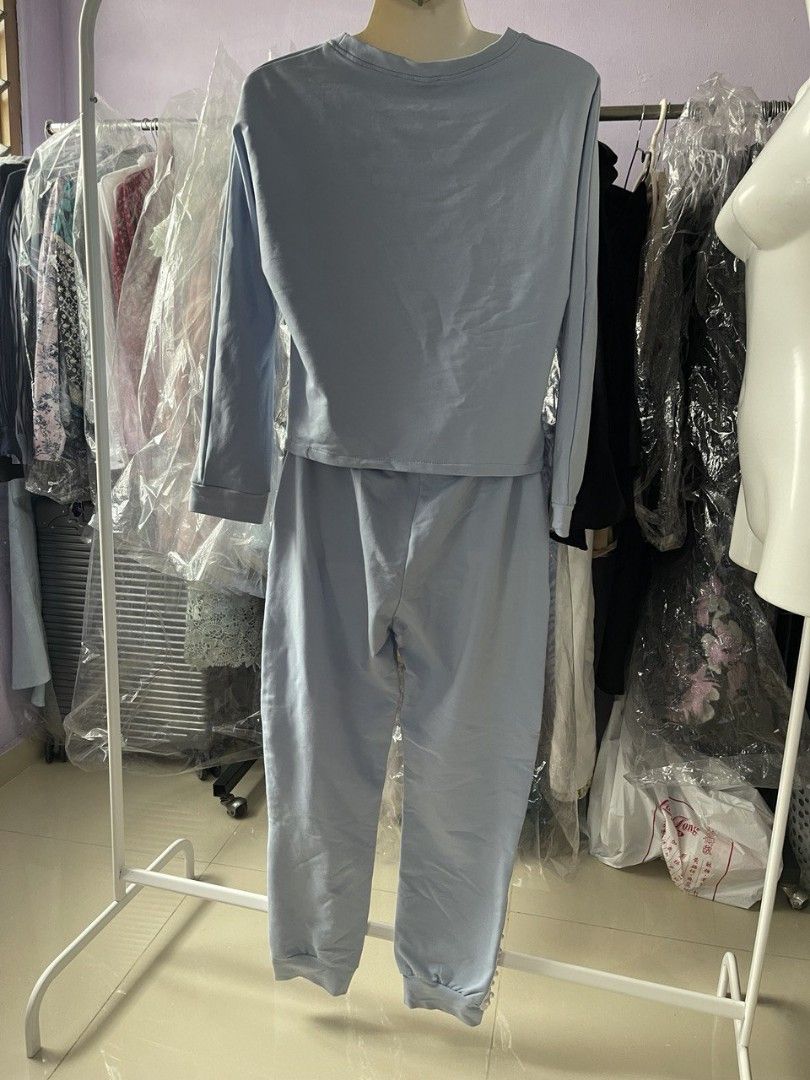 Pearl tracksuit sale