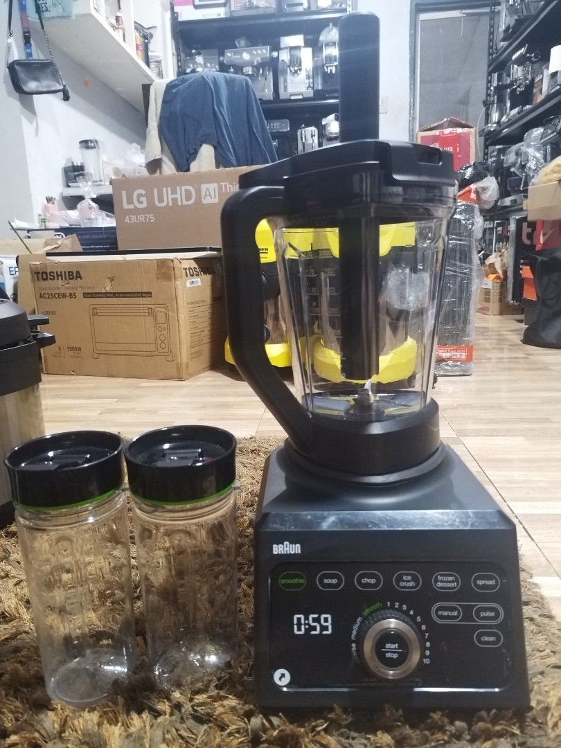 Braun Super Heavy Duty Power Blend (Category: Juicers, Blenders & Grinders) located in Taytay. Submitted by mikz_1303 (Listing ID 1284098971, Image 1). Description: Braun Super Heavy Duty Power Blend 📌 Australian Mall Pullout 📌 Use as Demo and Display Unit 📌 1 Pitcher and 2 Containers 📌Php 8,500 📌220V Pm me for more info....