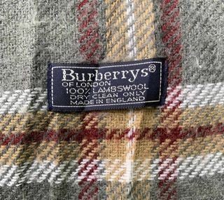 Burberrys shawl