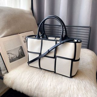 (Category: ) located in . Submitted by taraaaaa (Listing ID 1284133026, Image 1). Description: .