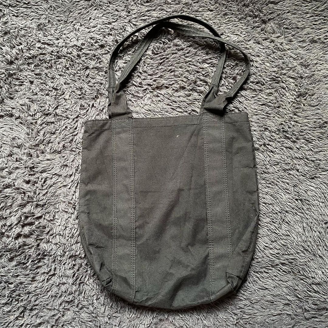 CARHARTT WOMEN S ESSENTIAL TOTE BAG Women s Fashion Bags Wallets Tote Bags on Carousell