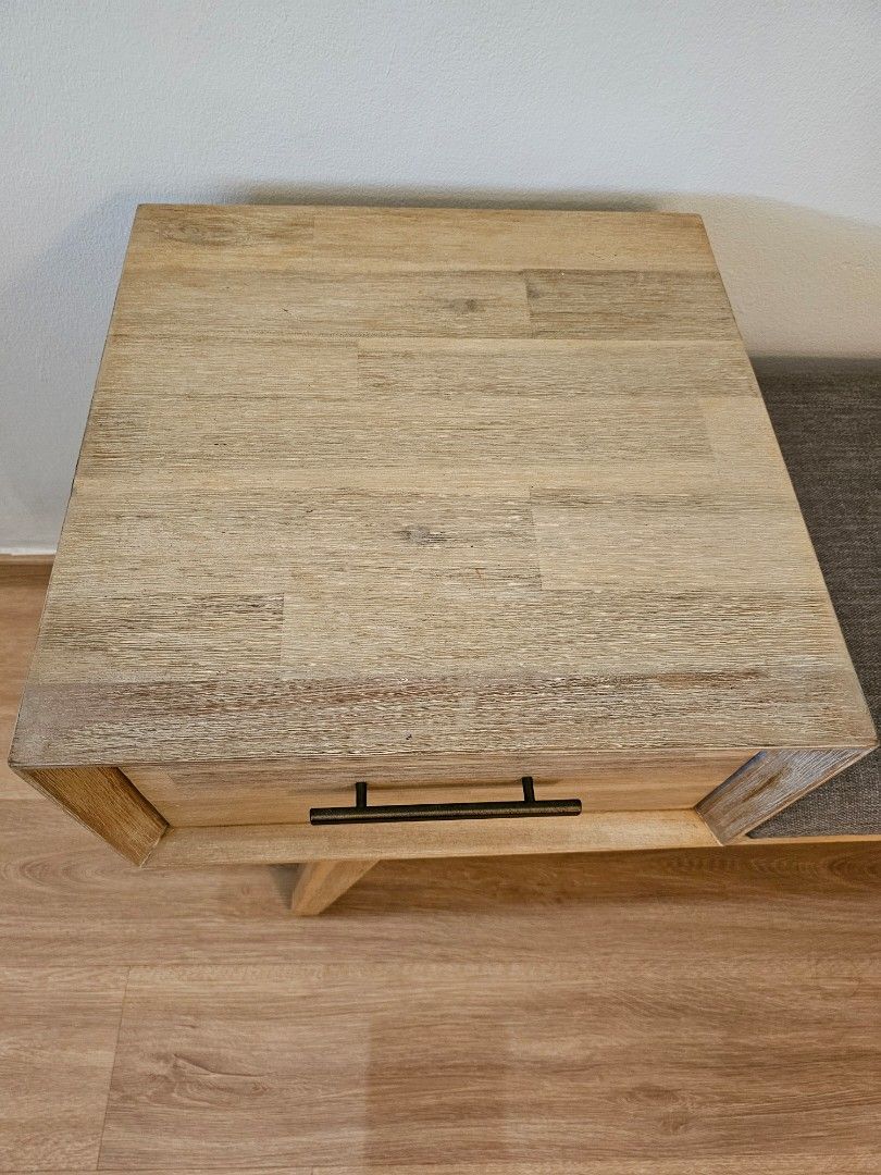Miles top entryway bench