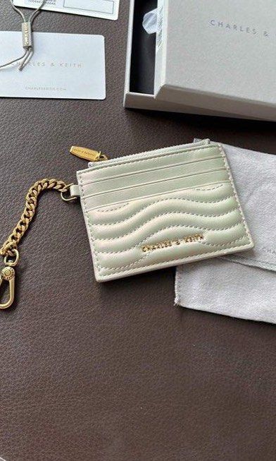 Charles and Keith Aubrielle Stitch-Trim Zip Card Holder Pearl
