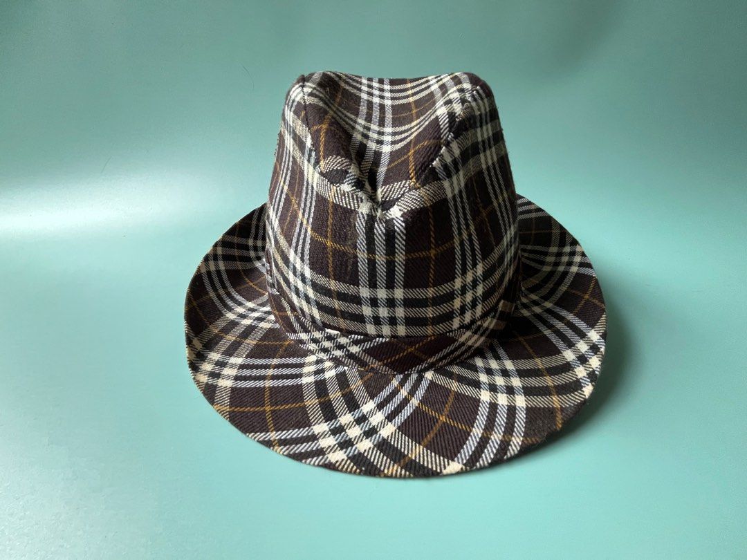 Checkered Fedora Hat (Category: Hats & Beanies) located in Kuala Lumpur. Submitted by jupostoreee (Listing ID 1284114721, Image 3). Description: Size 58.
