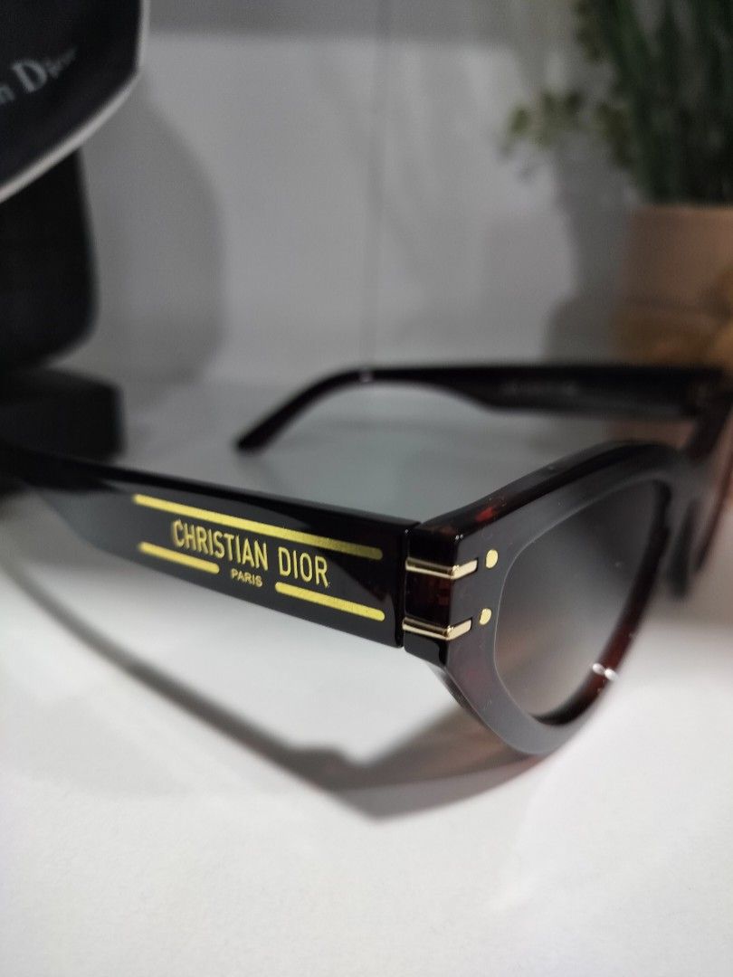 Christian Dior sunnies