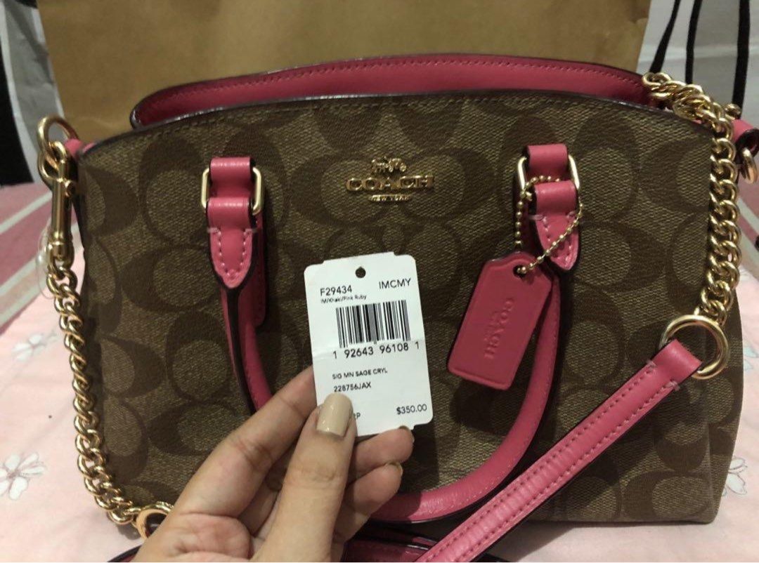 Coach Sling Bag (Category: Luxury Bags & Wallets) located in Manila. Submitted by lovedbydiana (Listing ID 1284006761, Image 2). Description: .