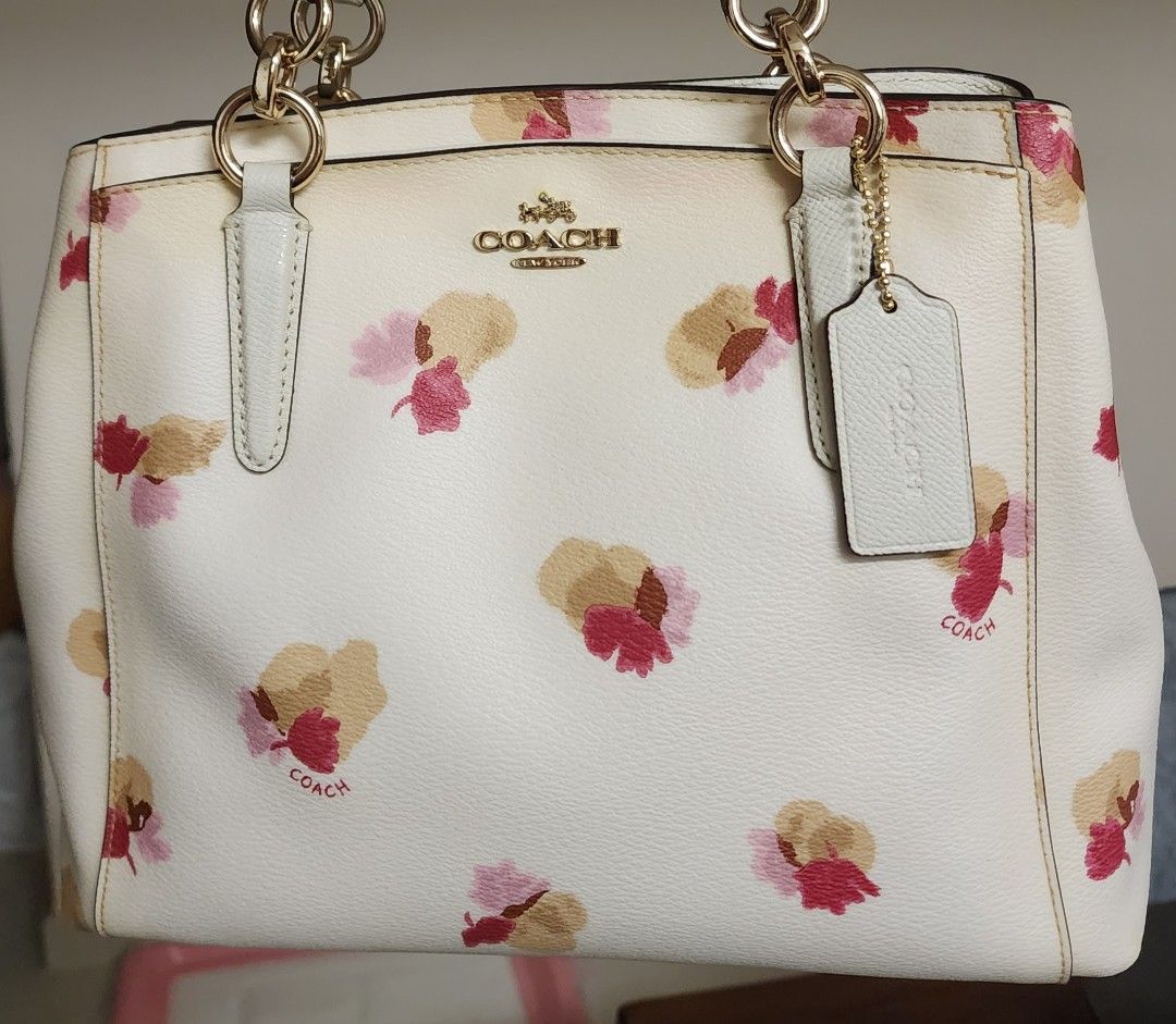 White flower clearance bag