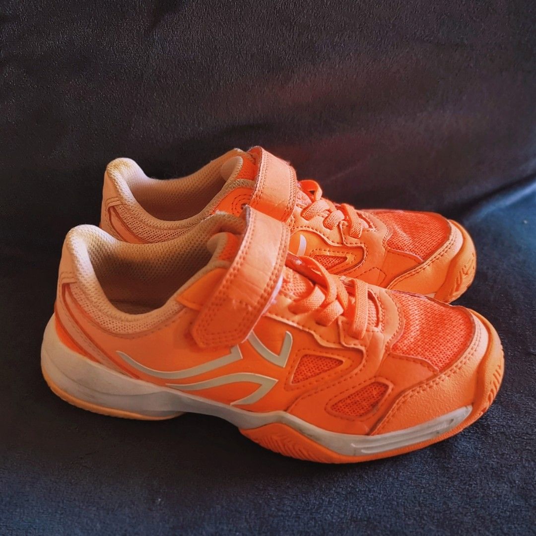 Girls tennis hotsell shoes size 3