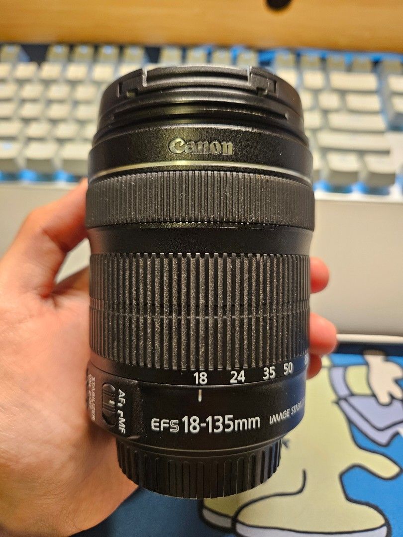 EF-S18-135mm f/3.5-5.6 IS STM, 攝影器材, 鏡頭及裝備- Carousell