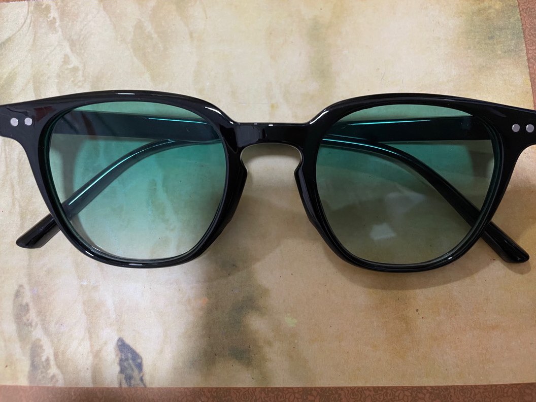 Fashion sunglasses - Black green, Men's Fashion, Watches