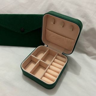 Green Jewelry Box with Pouch (SET)