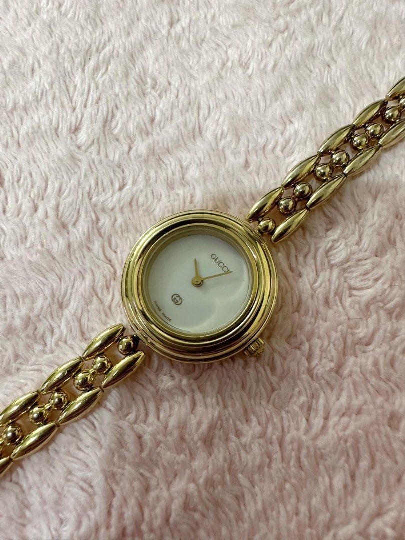 Gucci 1100L Rice link watch