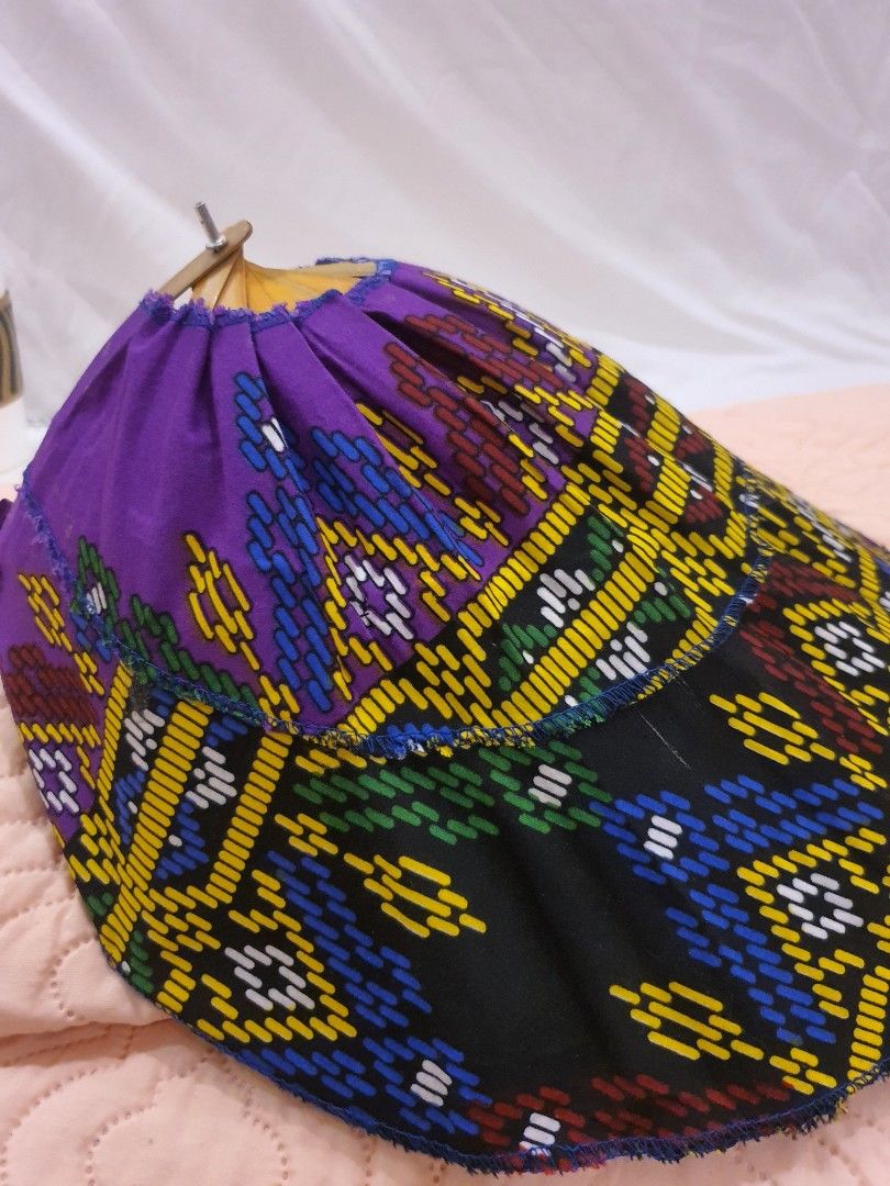 Hand fan (turns into a Hat) Made in Davao (Category: Caps & Hats) located in Manila. Submitted by jell.in.carousel (Listing ID 1284113633, Image 3). Description: This colorful fan doubles as a hat! It turns into a cute little hat to protect you from the sun. ☀️ - Unused, never worn - Comes with a Keychain! Souvenir from Davao MOP: GCash, Bank transfer MOD: Lalamove, J&T Express.