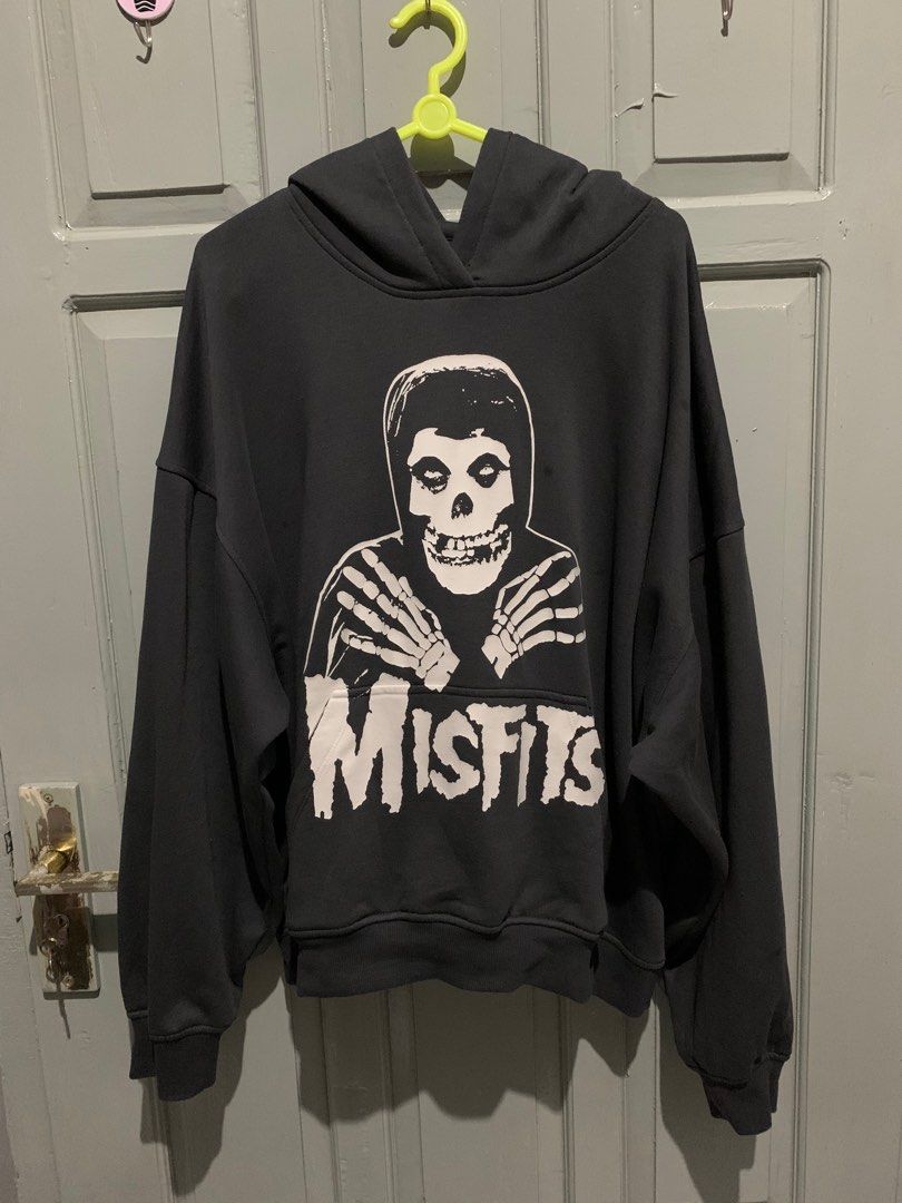 H&m misfits hoodie hotsell