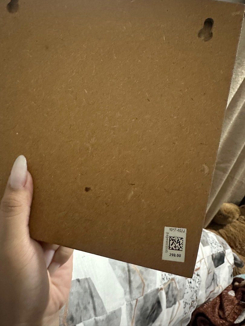 Papemelroti Inspirational Home Decor (Category: Wall Decor) located in Pasig City. Submitted by mendd (Listing ID 1284108448, Image 2). Description: with plastic .