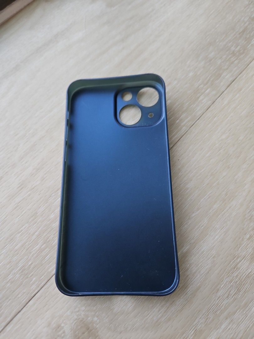 iPhone 13 mini casing (Category: Cases & Sleeves) located in Singapore. Submitted by rebong16 (Listing ID 1284004721, Image 1). Description: .