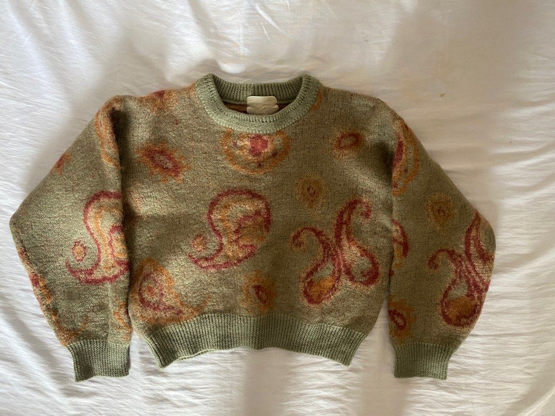 Knitted sweater fairy core groovy pattern (Category: Longsleeves) located in Tagaytay City. Submitted by primaryph (Listing ID 1283972389, Image 1). Description: Very cute with very nice pattern. Very unique piece..