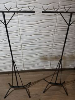 Laundry hotsell pole stand