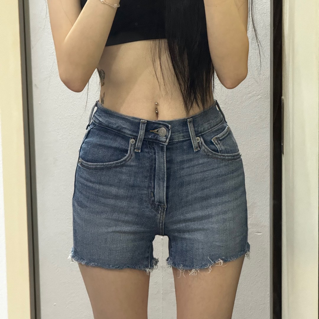 levi s mile high short high waist denim shorts size 24 Women s
