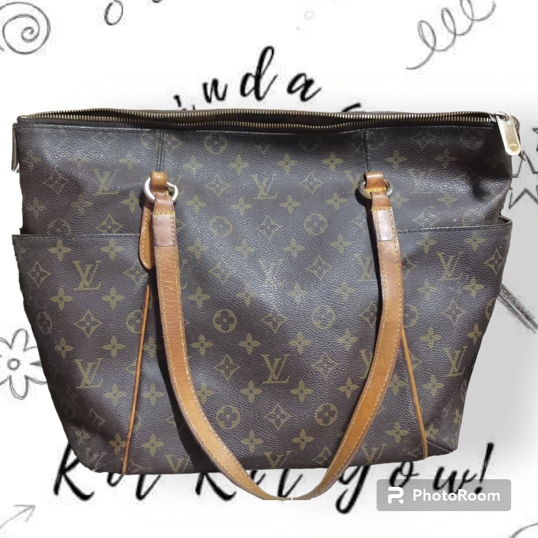 LV Totally (Category: Luxury Bags & Wallets) located in Lucena. Submitted by Miss_KitKitYow (Listing ID 1284258858, Image 1). Description: ✅From my sis live selling in Japan ⚠️With code ⚠️With flaws ⚠️MOP -GC**S* ⚠️PAYMENT FIRST 📌pics upon request.