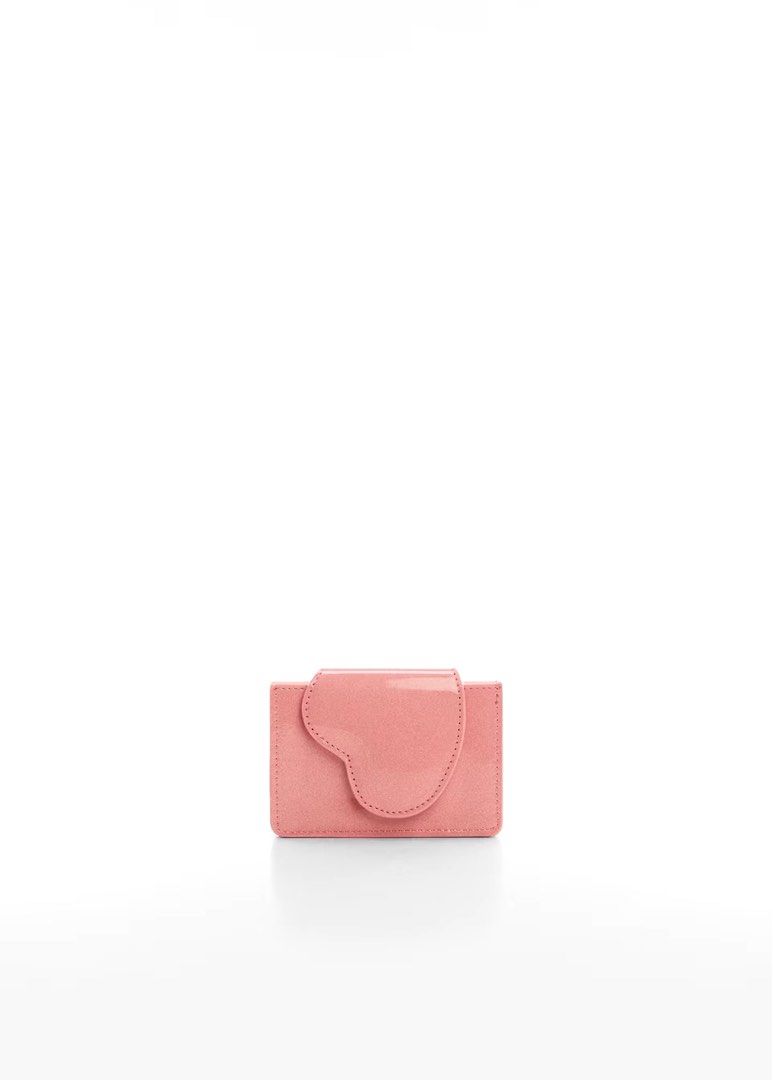 Mango MNG Patent Leather Card Holder (Category: Wallets & Card holders) located in Davao. Submitted by BellesFabFinds (Listing ID 1281614170, Image 2). Description: ‼️LAST PRICE POSTED ‼️ 📍Davao Extra. Didnt realized I ordered 2 of this. Super pretty in person. Bought from the Mango official website for P995. .