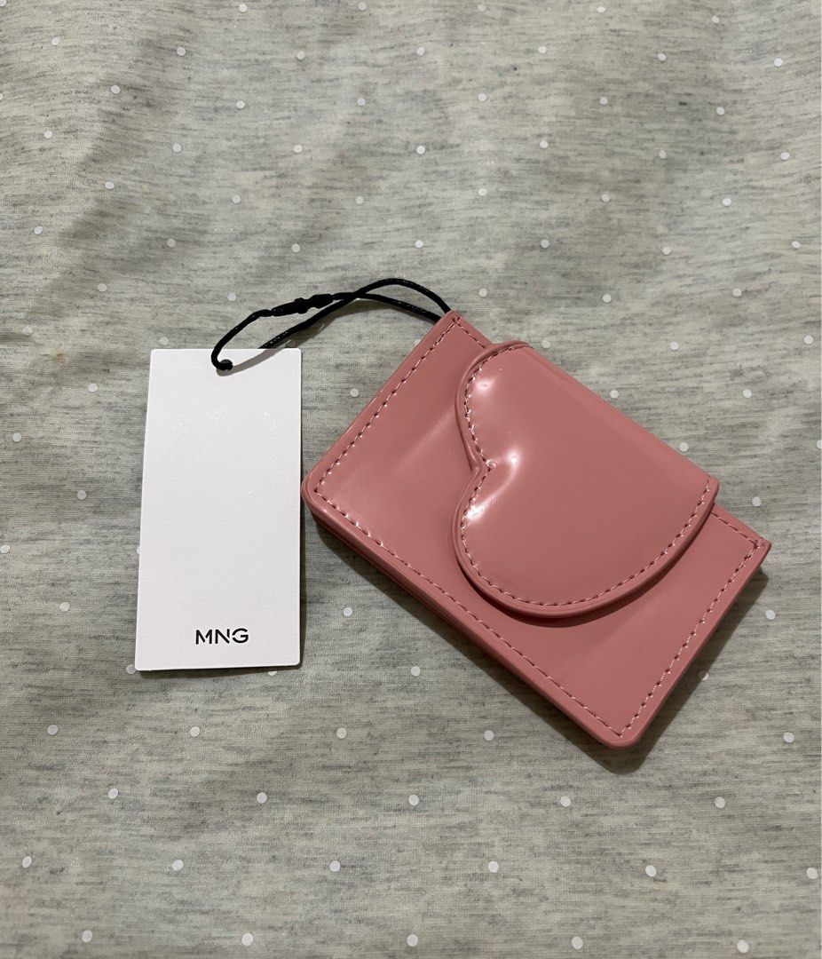 Mango MNG Patent Leather Card Holder (Category: Wallets & Card holders) located in Davao. Submitted by BellesFabFinds (Listing ID 1281614170, Image 1). Description: ‼️LAST PRICE POSTED ‼️ 📍Davao Extra. Didnt realized I ordered 2 of this. Super pretty in person. Bought from the Mango official website for P995. .