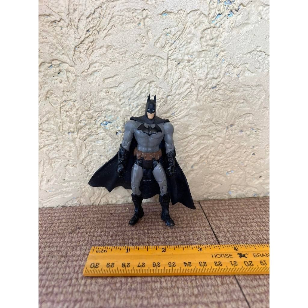 Mattel DC Multiverse 4" Arkham City Batsuit Batman Complete Action ...