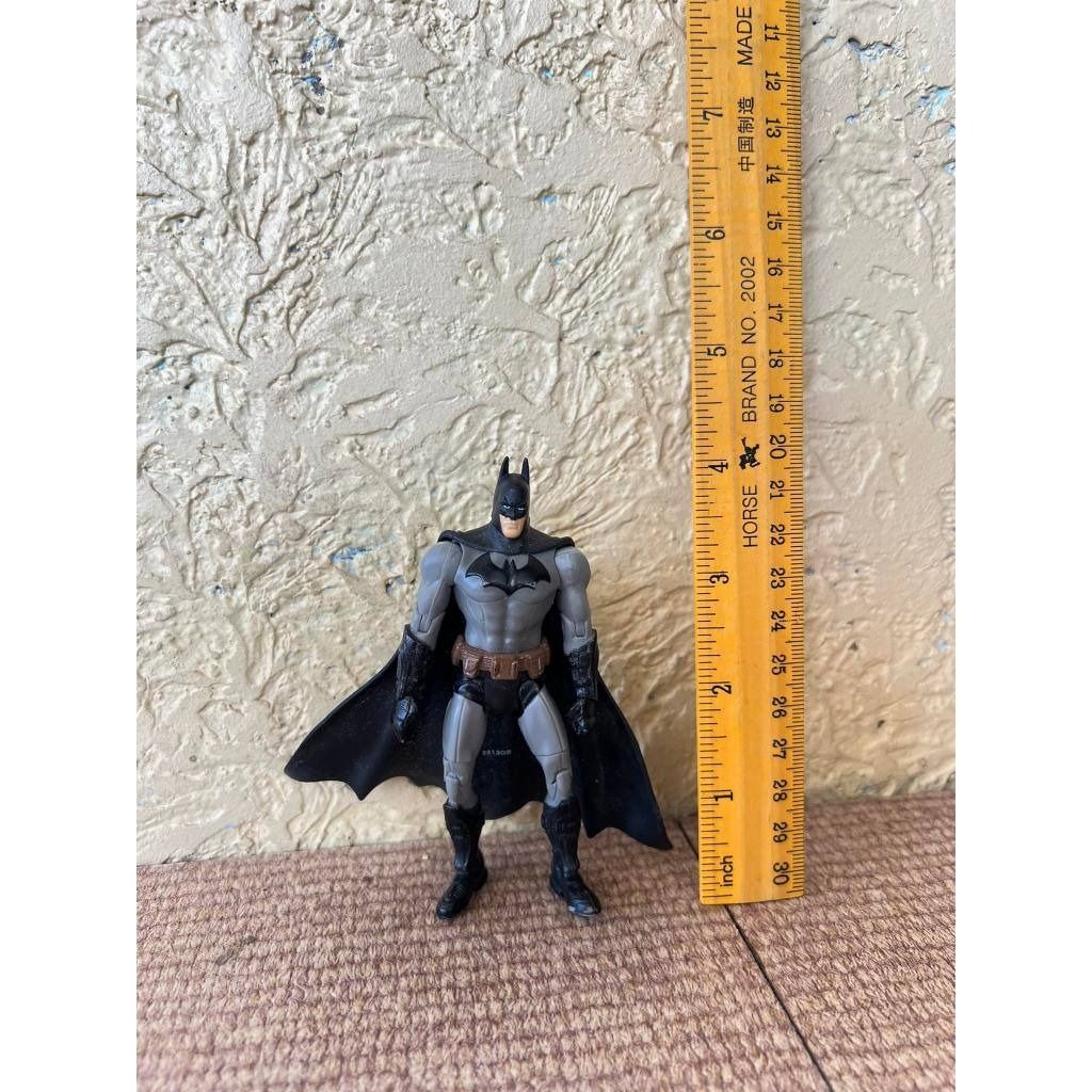 Mattel DC Multiverse 4" Arkham City Batsuit Batman Complete Action ...