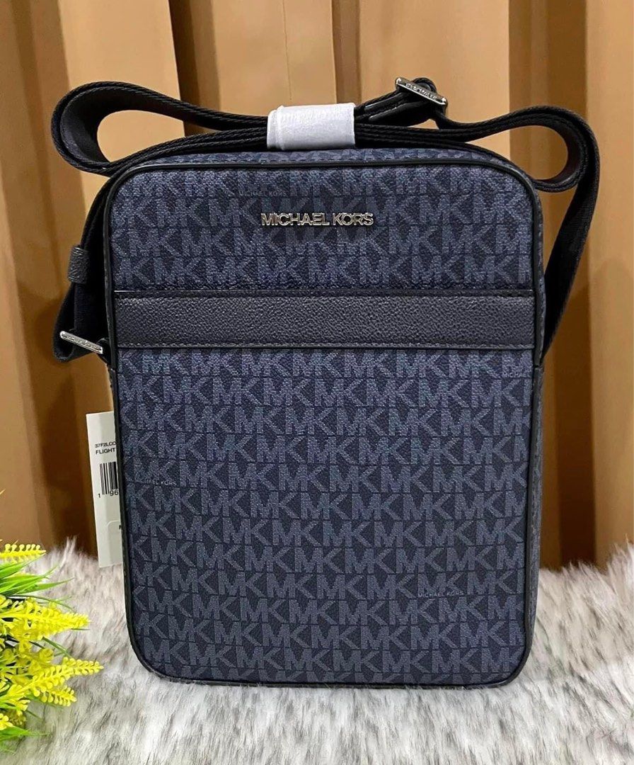 MICHAEL KORS COOPER ADMIRAL BLUE (Category: Sling Bags) located in Cavite. Submitted by zionmart.2024 (Listing ID 1284078099, Image 1). Description: 🔖MK COOPER CROSSBODY 📍INCLUSIONS - PRICETAG - CARECARD .