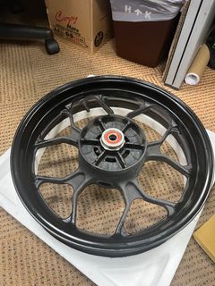 （分類：）位於 。 由 krismrusagi 提交（商品編號 1284095908，圖片 1）。簡介： 。
