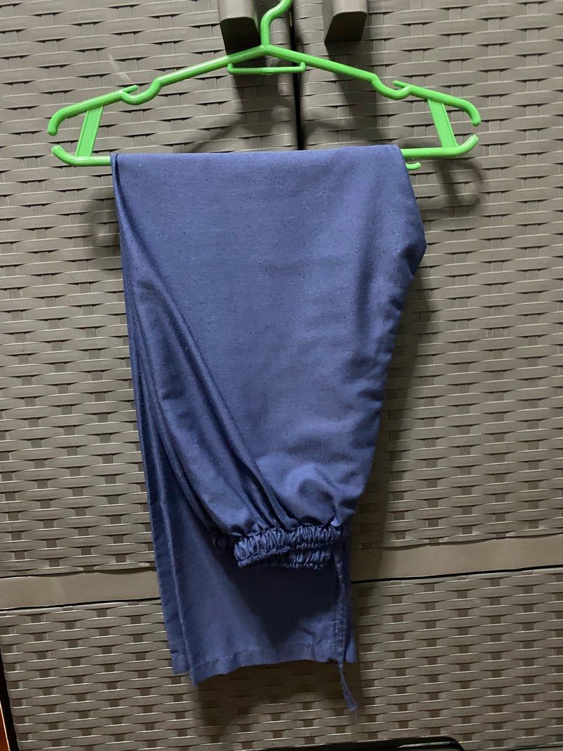 Navy blue scrub sets (Category: Sets or Coordinates) located in Guiguinto. Submitted by drlsaldi (Listing ID 1284125365, Image 3). Description: Navy blue scrub sets (5) Emerald green scrub sets (1) - SOLD See size chart for details Selling each for 300 php Buy all navy blue sets for 1.5k.
